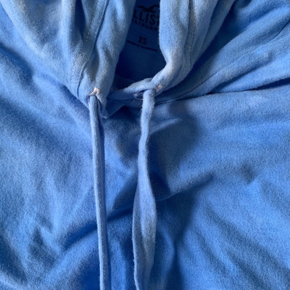 HOLLISTER SHIRT!!! - Picture 3 of 3